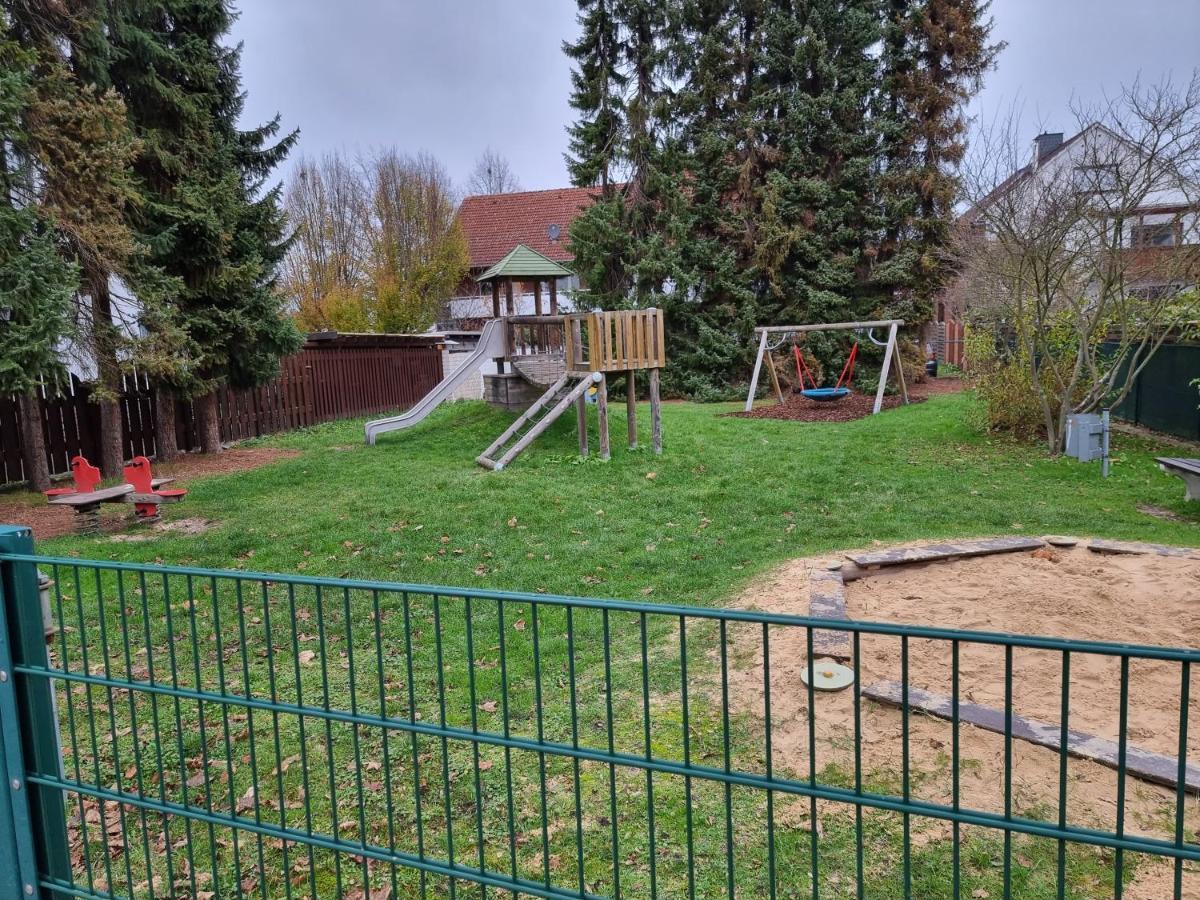 Gaestehaus-Ferienwohnung-Appartement Mit Terrasse - Naehe Kliniken/ Herzzentrum Bad Oeynhausen Kültér fotó