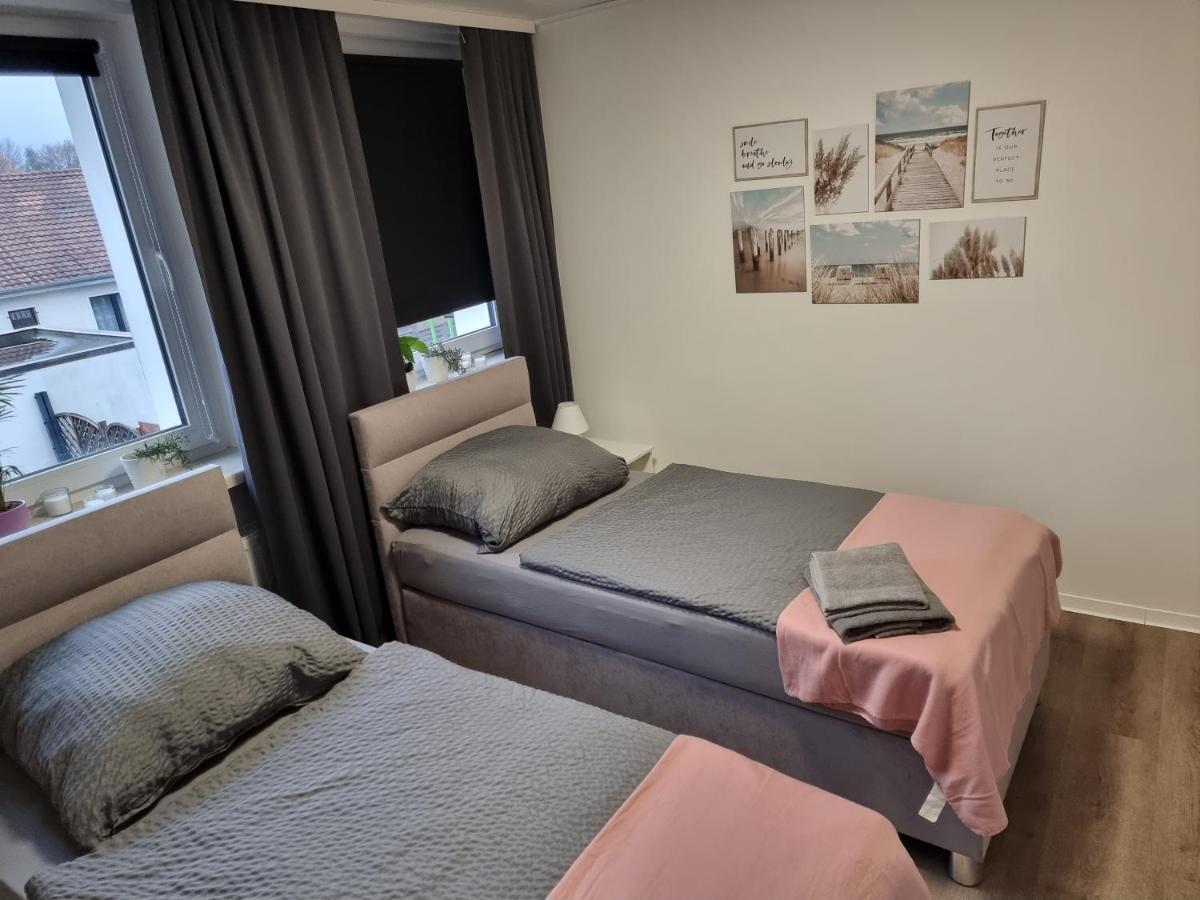 Gaestehaus-Ferienwohnung-Appartement Mit Terrasse - Naehe Kliniken/ Herzzentrum Bad Oeynhausen Kültér fotó